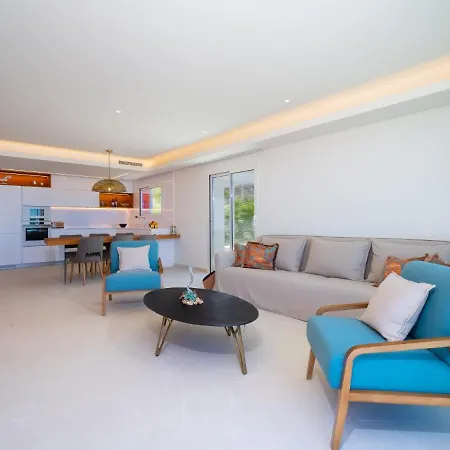 Blue Infinity By Interhome *